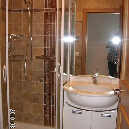 Residenz Ambassador A32 *